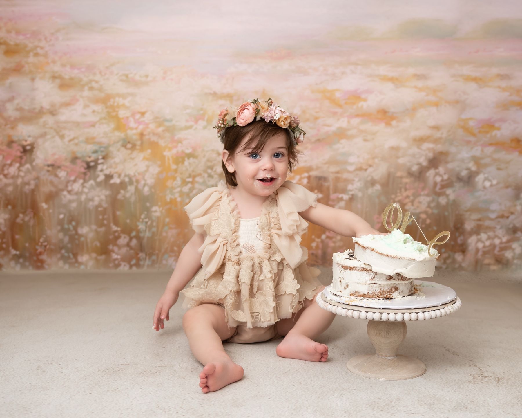 סמאש קייק עם זר פרחים